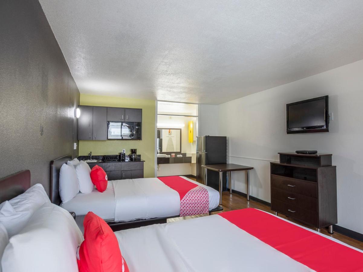 Travelodge By Wyndham Baton Rouge East Buitenkant foto